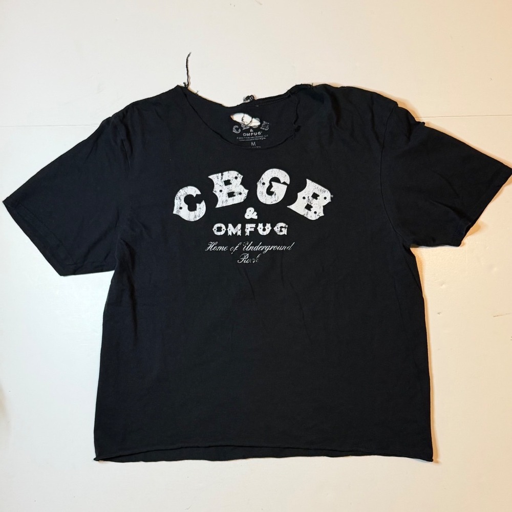 CBGB OMFUG T-Shirt Thrashed Cropped Cut Medium Black Distressed Rock Tee